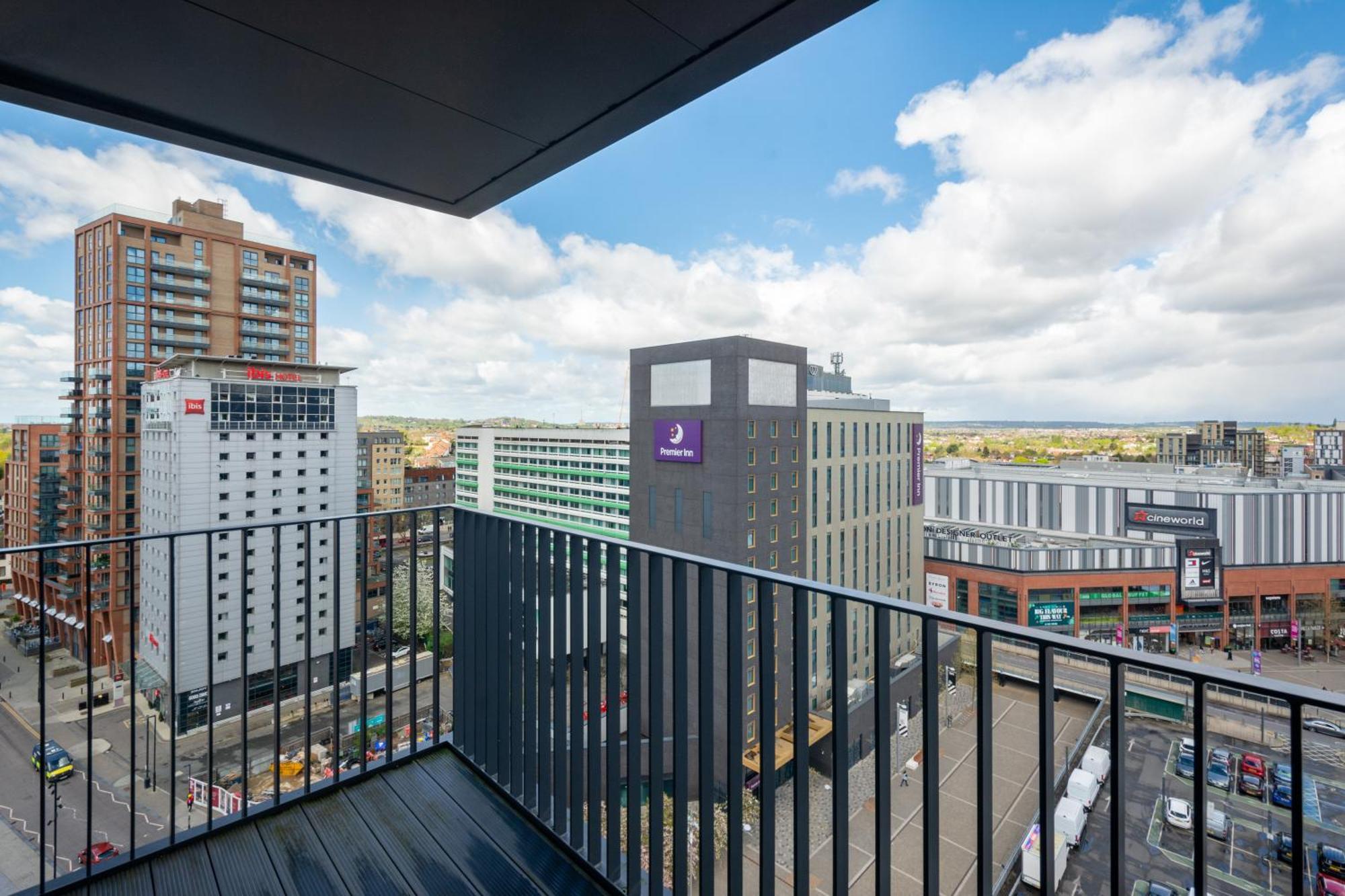 Mysquare State-Of-The-Art 1 Bedroom Apartments Near Wembley Park London Exteriör bild